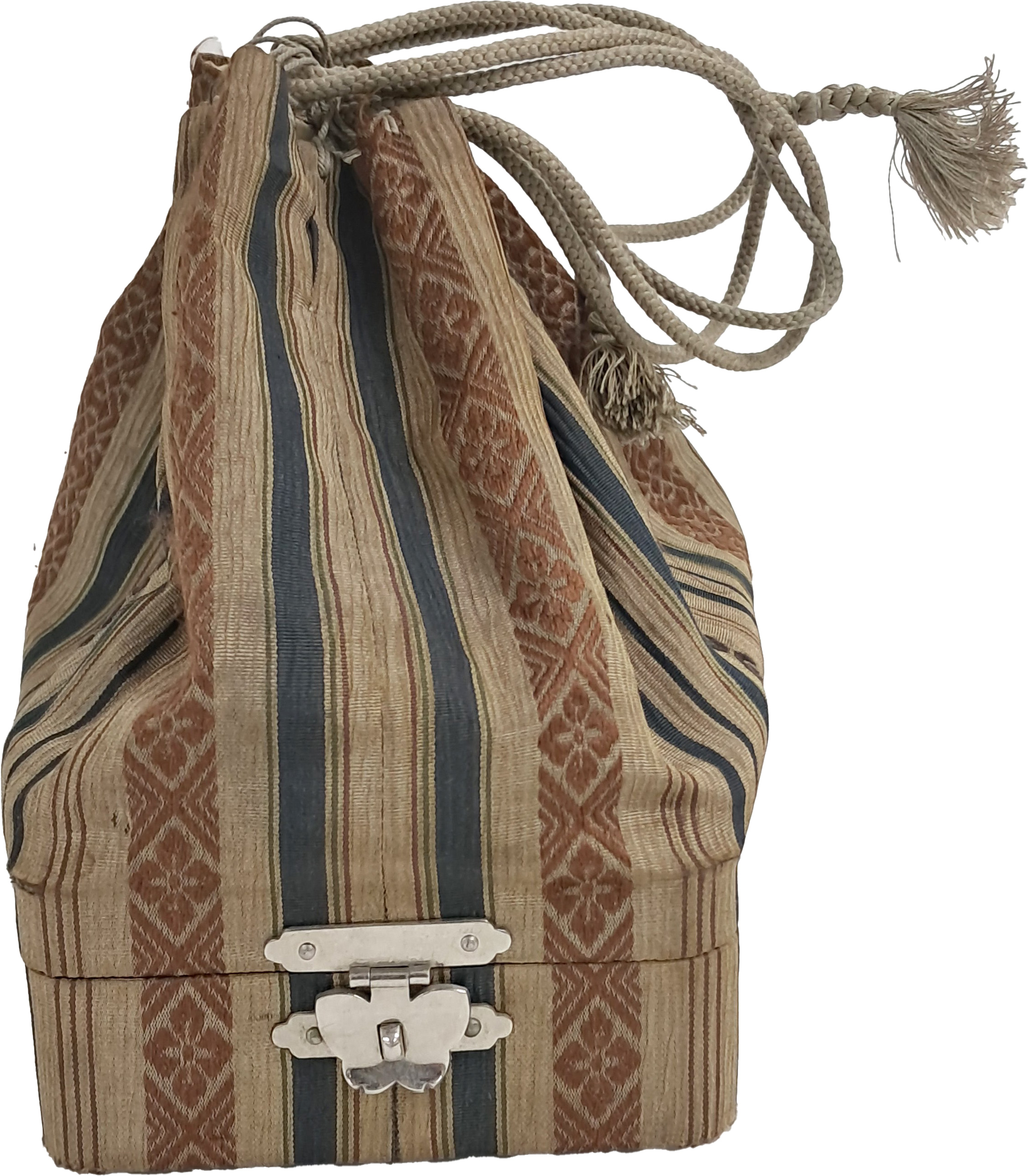 [156] 구한국통감부 특허번호가 새겨진 휴대용 화장품 가방